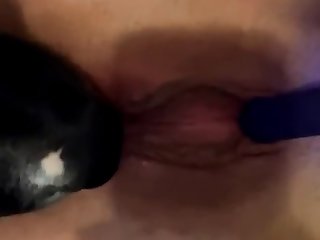 Teen Gets Asshole Licked Using Vibrator And Squirts 1